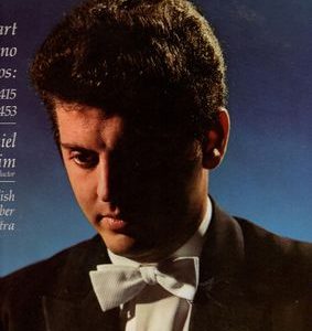 Wolfgang Amadeus Mozart - Piano Concertos: No. 13 In C Major K.415 / No. 17 In G Major K.453
